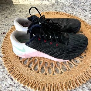 Nike Metcon. Size 9